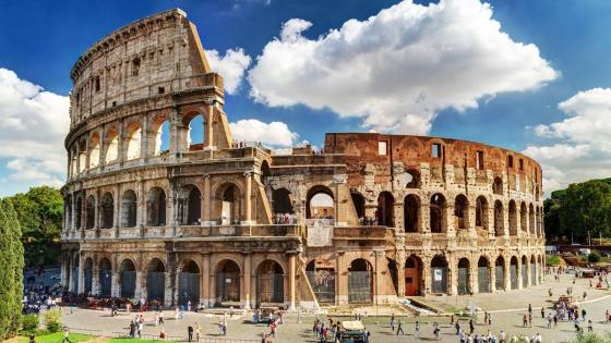 إيطاليا تقرر فتح حدودها لإنقاد موسمها السياحي