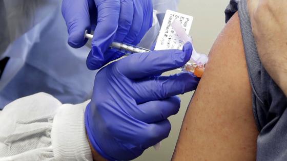 وزارة الصحة توصي باعتماد جرعة تذكيرية من اللقاح