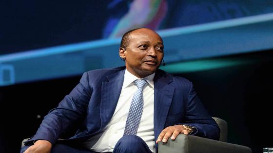 Businessman Patrice Motsepe and former Investec CEO Steven Kosefff speak during the 2018 Discovery Leadership Summit at Sandton Convention Centre, Johannesburg, 1 November 2018. The annual summit saw speeches from many renowned guests such as Bill and Hilary Clinton and President Cyril Ramaphosa.