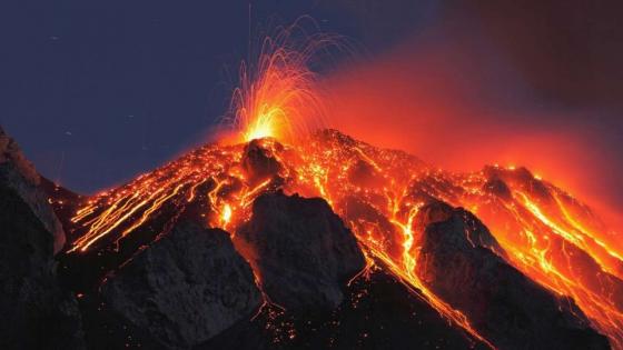 إسبانيا تعلن انتهاء ثوران بركان جزيرة “لابالما” الذي دام 3 أشهر