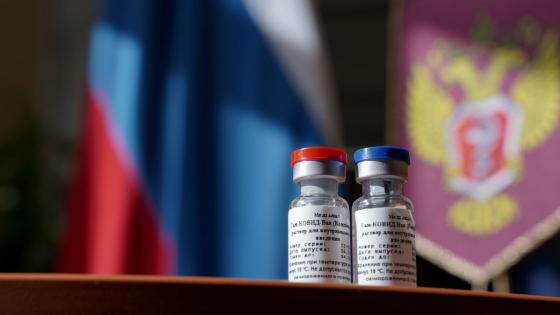 إنطلاق اختبارات اللقاح الهجين المدمج بين “سبوتنيك” و”أسترازينيكا” في روسيا